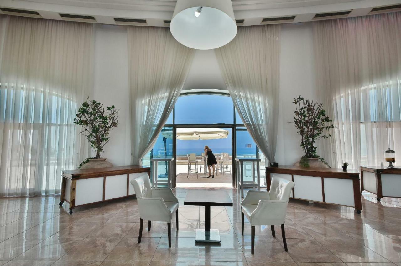 Laguna Beach Apartments Haifa Exterior photo